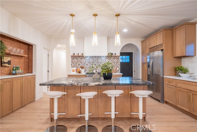 Detail Gallery Image 8 of 38 For 6325 Long St, Los Angeles,  CA 90043 - 3 Beds | 2 Baths