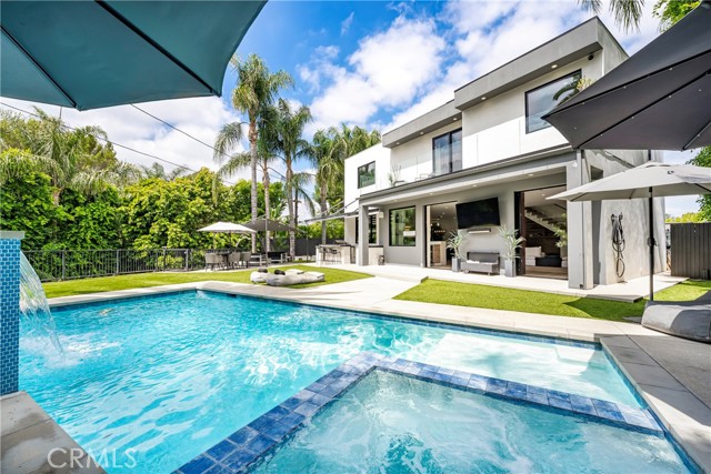 4706 Katherine Avenue, Sherman Oaks CA: https://media.crmls.org/medias/b39f32ff-4581-47d0-817d-925005252604.jpg