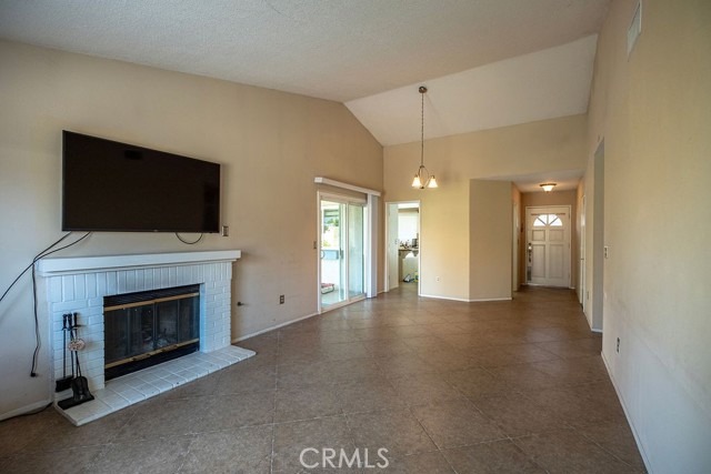 Detail Gallery Image 3 of 13 For 41426 Shadow Palm, Hemet,  CA 92544 - 2 Beds | 2 Baths