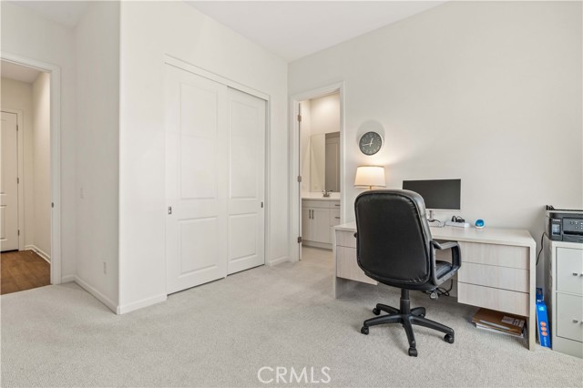 Detail Gallery Image 23 of 72 For 18696 Cedar Crest Dr, Canyon Country,  CA 91387 - 3 Beds | 2/1 Baths