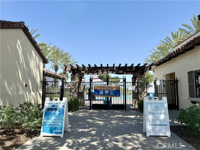 48 Hawksmoor, Aliso Viejo CA: https://media.crmls.org/medias/b3a01e9f-401b-410f-9b3c-131afbe892f9.jpg