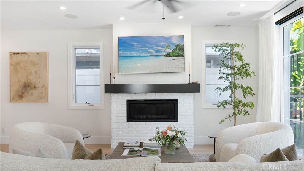 B3a059f9 E4e3 4ca8 Bfbe C51905aca7a3