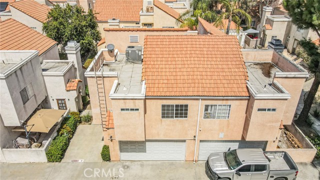 14383 Nordhoff Street, Panorama City CA: https://media.crmls.org/medias/b3a076c0-6cb6-46f6-9465-2a044b85b75b.jpg