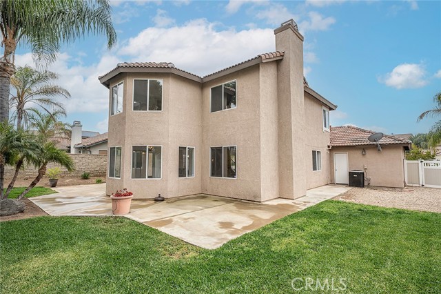 701 Black Oak Circle, Corona CA: https://media.crmls.org/medias/b3a0e85c-6b7f-4c74-b34a-6c2dae1e28e9.jpg