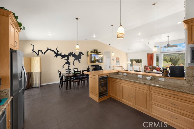4766 Egret Lane, Paso Robles CA: https://media.crmls.org/medias/b3a18a70-36d8-4979-93a7-a3a0c0cb10a9.jpg