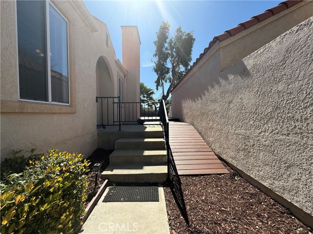 Detail Gallery Image 5 of 33 For 1750 Carrera, San Jacinto,  CA 92583 - 2 Beds | 2 Baths