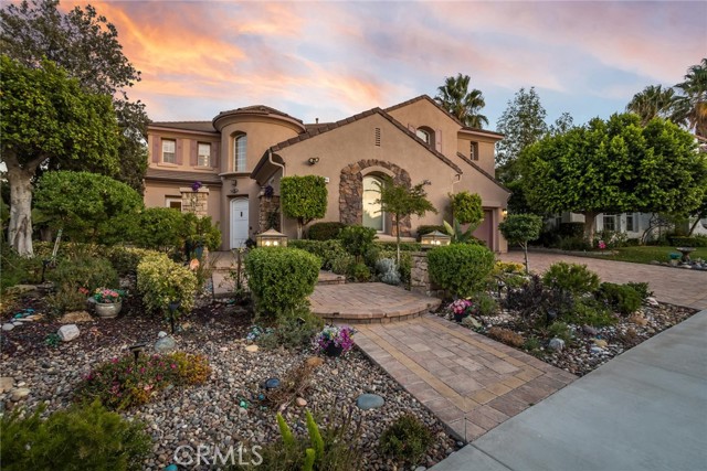25808 Tennyson Lane, Stevenson Ranch CA: https://media.crmls.org/medias/b3a1e687-0ef3-40a8-afe5-707f0f4e2718.jpg