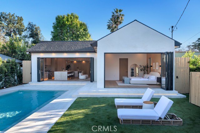 Detail Gallery Image 43 of 63 For 11107 Kling St, North Hollywood,  CA 91602 - 4 Beds | 4 Baths