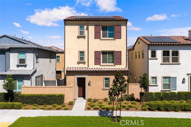 7554 Botany St, Chino CA: https://media.crmls.org/medias/b3a2faea-faf1-4fd0-86e8-1c1d26515873.jpg