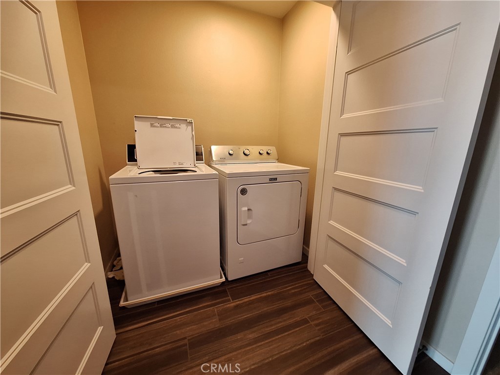 https://media.crmls.org/medias/b3a38a53-7db5-4dad-9714-e59061bed2af.jpg?preset=X-Large