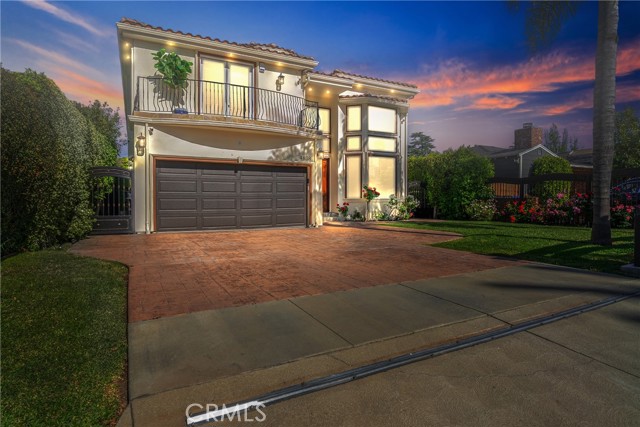 Detail Gallery Image 3 of 39 For 4818 Lemona Ave, Sherman Oaks,  CA 91403 - 5 Beds | 6 Baths