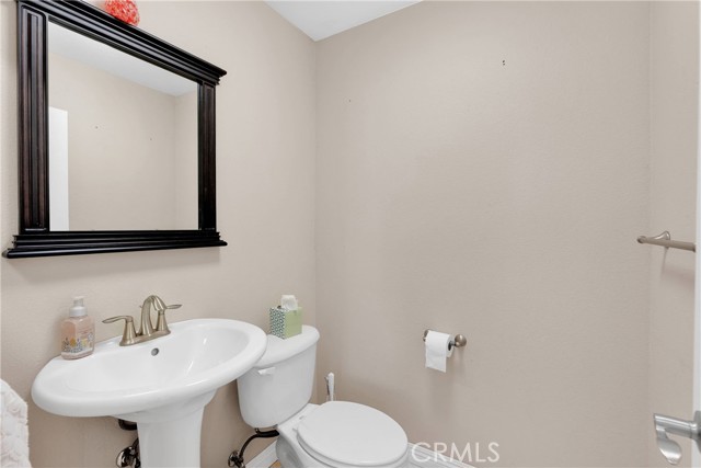 28094 Church Street, Barstow CA: https://media.crmls.org/medias/b3a3e5ad-4c55-4ab5-9d40-df3911591784.jpg