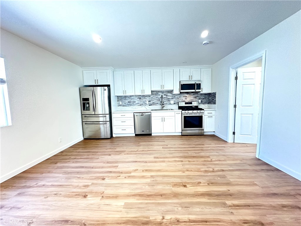 1752 W 245th Street