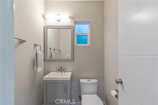 Detail Gallery Image 24 of 24 For 8034 Airlane Ave, Los Angeles,  CA 90045 - 4 Beds | 3 Baths