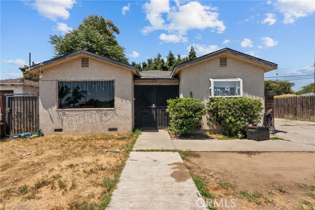 Detail Gallery Image 9 of 43 For 2001 N Salinas Ave, Los Angeles,  CA 90059 - 4 Beds | 2 Baths