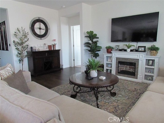 Image 11 of 34 For 4758 Bellaire