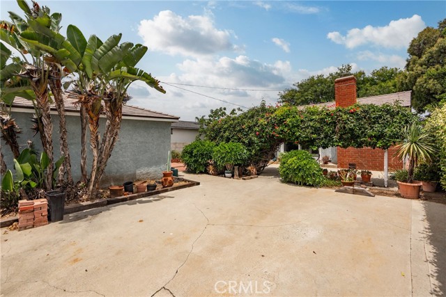 2322 W 156th Street, Gardena CA: https://media.crmls.org/medias/b3a56fbc-96e2-4d45-9c08-0bba9ecfe532.jpg