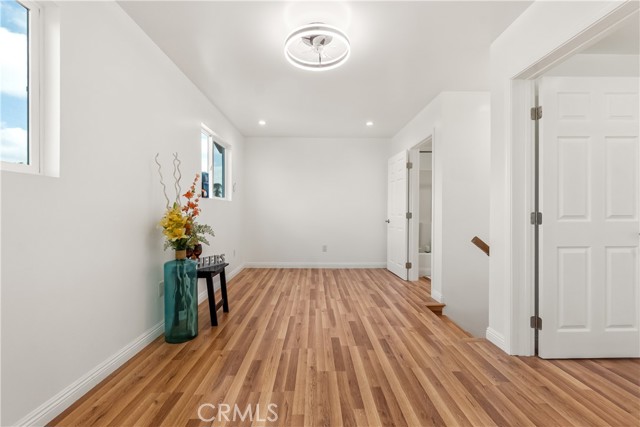 Detail Gallery Image 26 of 41 For 1330 W 48th St, Los Angeles,  CA 90037 - 4 Beds | 3/1 Baths