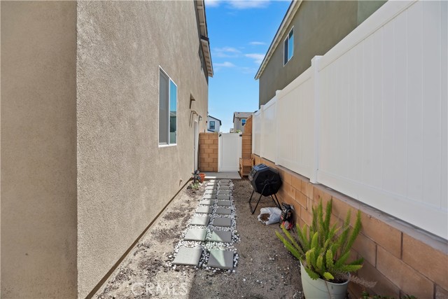 Detail Gallery Image 37 of 63 For 364 Castaic Way, Rialto,  CA 92377 - 3 Beds | 2/1 Baths