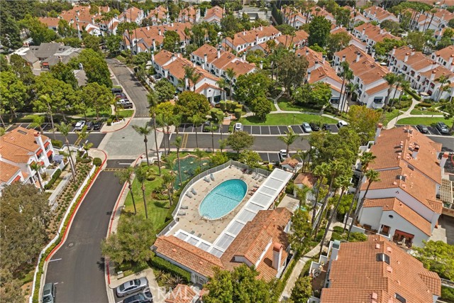 7291 Coho Dr, Huntington Beach CA: https://media.crmls.org/medias/b3a766e2-e22e-4d73-8c58-30e7e151f002.jpg