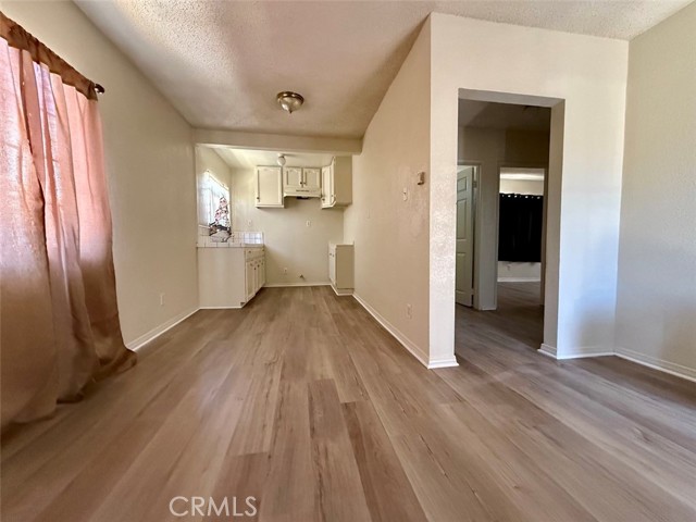 1621 W 82nd Street, Los Angeles CA: https://media.crmls.org/medias/b3a7808b-ee8d-4d7e-8749-7e629cffbb26.jpg
