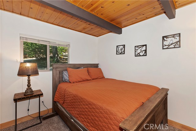 Detail Gallery Image 15 of 52 For 27488 Cedarwood Ct, Lake Arrowhead,  CA 92352 - 3 Beds | 3 Baths