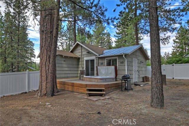 Detail Gallery Image 24 of 31 For 41617 Brownie Ln, Big Bear Lake,  CA 92315 - 4 Beds | 3 Baths