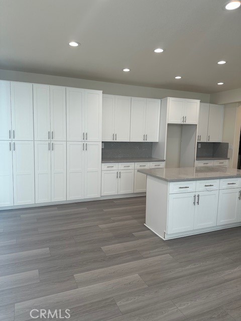 Detail Gallery Image 2 of 24 For 12317 Deborah Dr, Victorville,  CA 92392 - 5 Beds | 2/1 Baths