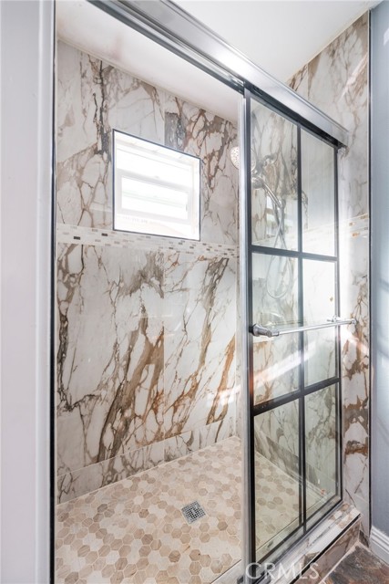 Detail Gallery Image 22 of 35 For 1680 S Rimpau Bld, Los Angeles,  CA 90019 - 2 Beds | 2 Baths