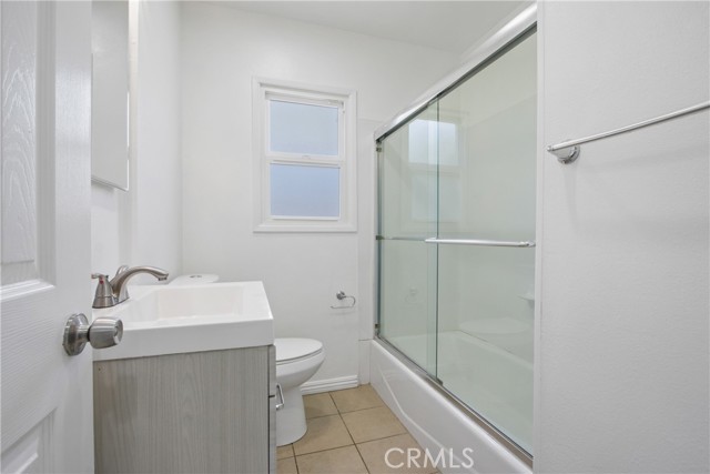 785 N Victoria Drive, Orange CA: https://media.crmls.org/medias/b3a8b7bf-7e8e-4e17-a479-7143b81f12e3.jpg