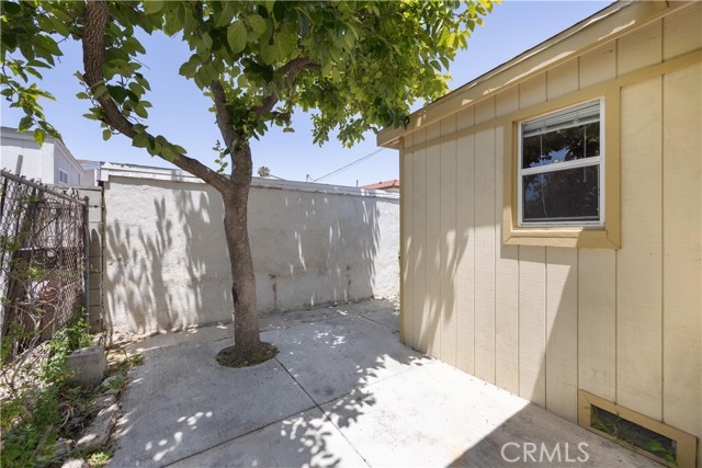 920 W Elberon Avenue, San Pedro CA: https://media.crmls.org/medias/b3a93daa-ecff-41bb-bfaa-e80669c56ef9.jpg