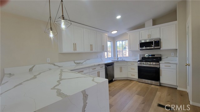 Detail Gallery Image 7 of 22 For 20810 Oleander Ave, Perris,  CA 92570 - 3 Beds | 2 Baths