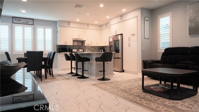 15032 Olive Lane, La Mirada CA: https://media.crmls.org/medias/b3ab42f3-a0bd-41f8-a520-10202d6d8939.jpg