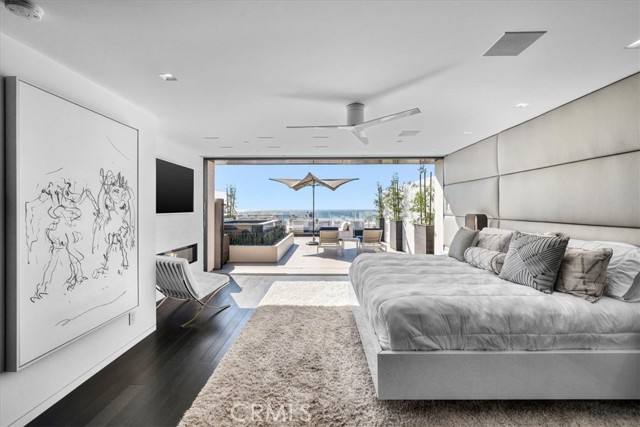 Detail Gallery Image 24 of 75 For 2240 Hermosa Ave, Hermosa Beach,  CA 90254 - 4 Beds | 6 Baths