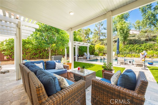 33335 Fox Road, Temecula CA: https://media.crmls.org/medias/b3abd587-07d9-4706-ad2e-b34cef44f6f8.jpg