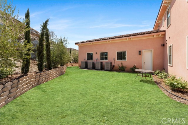17190 Small Canyon Lane, Riverside CA: https://media.crmls.org/medias/b3ac2b5a-dbbc-4f68-9e84-ee43dda079e7.jpg