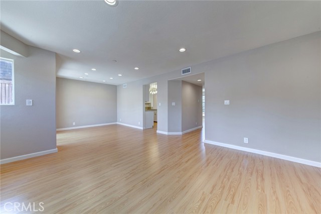 Detail Gallery Image 9 of 32 For 604 W Wilson Ave #2,  Glendale,  CA 91203 - 3 Beds | 2/1 Baths
