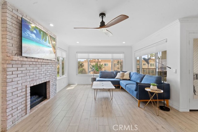 510 Pacific Street, Oceanside, California 92054, 2 Bedrooms Bedrooms, ,2 BathroomsBathrooms,Residential,For Sale,Pacific Street,OC24107588