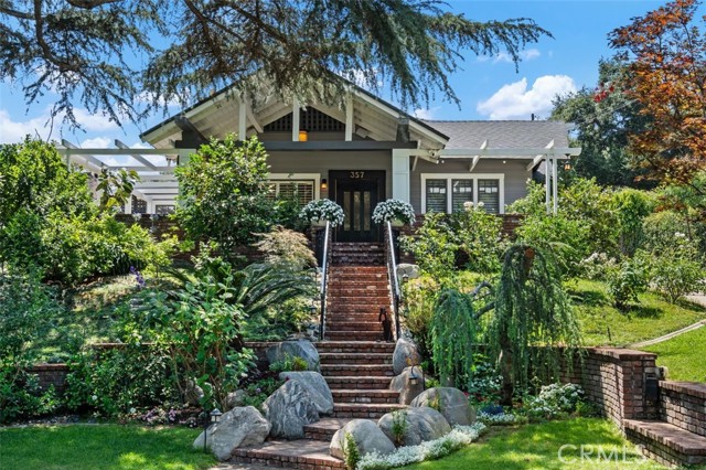 357 N Mayflower Avenue, Monrovia CA: https://media.crmls.org/medias/b3ad2cdb-ed1d-4cec-99cf-b4dfa294e8d7.jpg