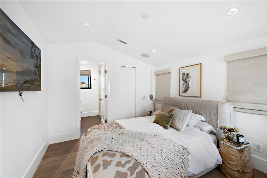 Detail Gallery Image 16 of 19 For 616 1/2 Acacia Ave, Corona Del Mar,  CA 92625 - 2 Beds | 2/1 Baths