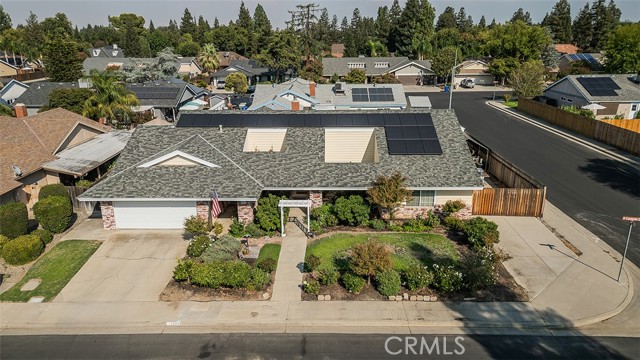 2468 Laverne, Clovis CA: https://media.crmls.org/medias/b3ad93aa-c51c-406b-9c8d-9ecea305b037.jpg