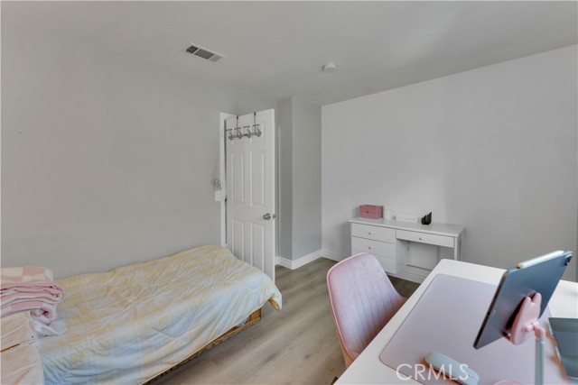 1335 Exeter Court, San Jacinto CA: https://media.crmls.org/medias/b3adecea-b8e0-438e-be48-7e72d553426b.jpg