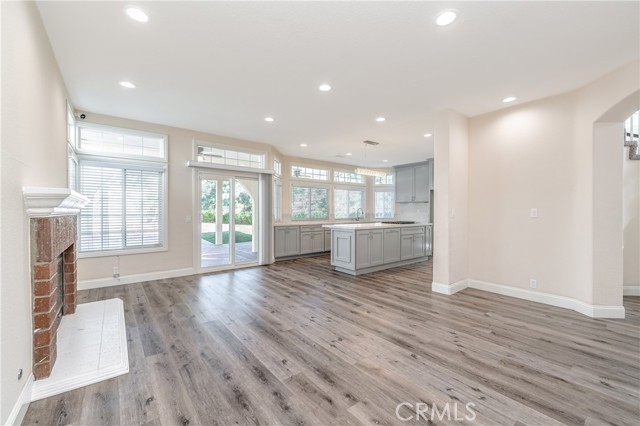 Detail Gallery Image 20 of 38 For 429 Somerset Cir, Corona,  CA 92879 - 4 Beds | 3 Baths