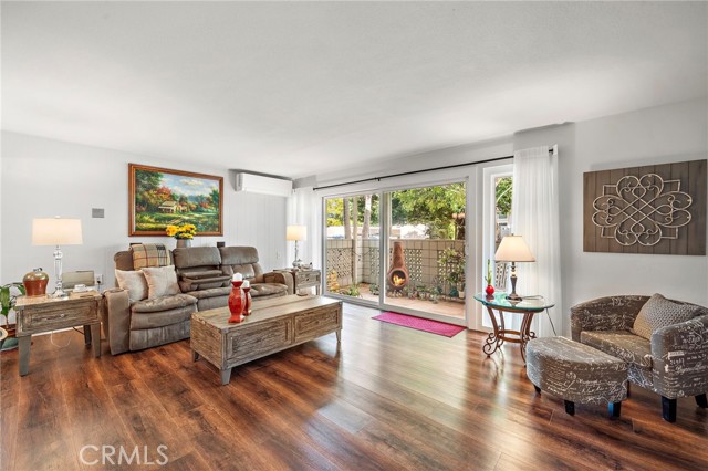 Detail Gallery Image 10 of 27 For 256 Calle Aragon #D,  Laguna Woods,  CA 92637 - 2 Beds | 2 Baths