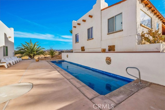 7423 Juniper Road, Joshua Tree CA: https://media.crmls.org/medias/b3ae7e16-adec-4cf1-8637-9987e3661bec.jpg
