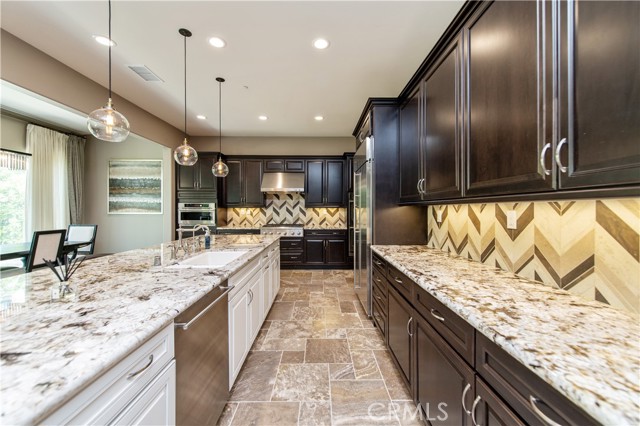 Detail Gallery Image 12 of 57 For 56 Dunmore, Irvine,  CA 92620 - 5 Beds | 5/1 Baths