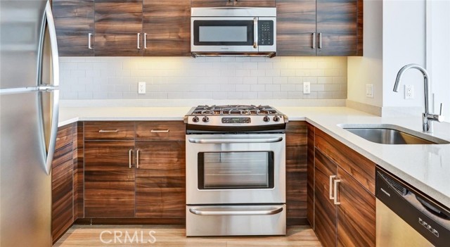 Detail Gallery Image 3 of 75 For 100 Van Ness Ave #2508,  San Francisco,  CA 94102 - 2 Beds | 2 Baths