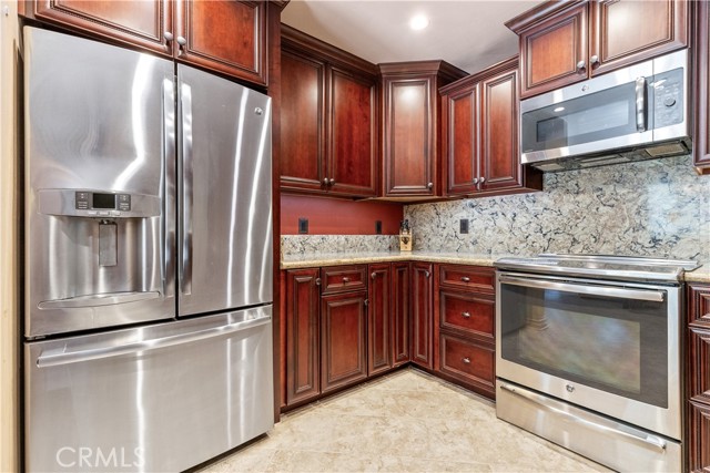 Detail Gallery Image 18 of 55 For 4640 Shady Creek Dr #46,  Paso Robles,  CA 93446 - 2 Beds | 3 Baths