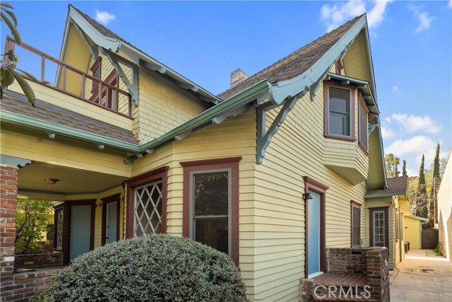 Detail Gallery Image 2 of 19 For 5333 Monte Vista St #5335 1/4,  Highland Park,  CA 90042 - 2 Beds | 2 Baths
