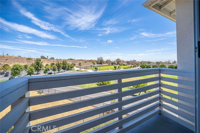 1425 W Sunrise Lane, San Pedro CA: https://media.crmls.org/medias/b3b06339-d8bb-44cd-bf34-227fac22acc0.jpg